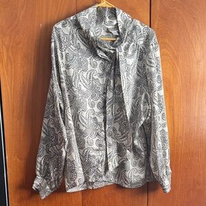 Koret Black and White Patterned Blouse